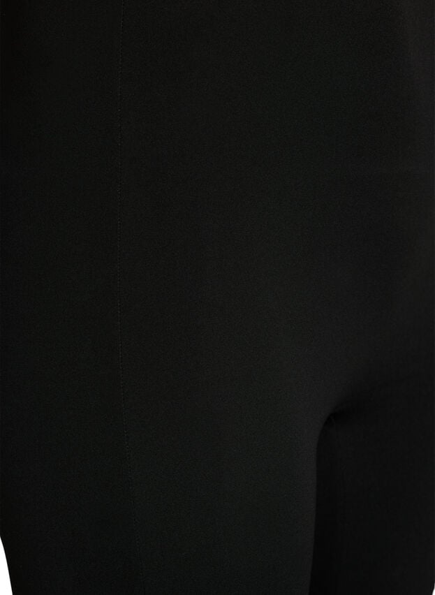 Light Mid-Thigh Short